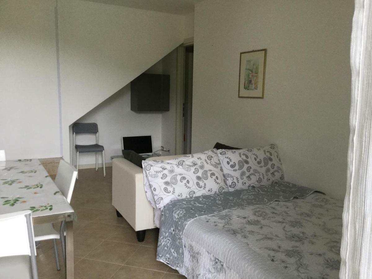Apartamento Poggio Ai Vigneti Entratico Exterior foto