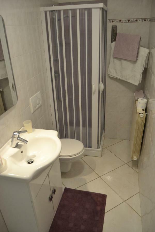 Apartamento Poggio Ai Vigneti Entratico Exterior foto