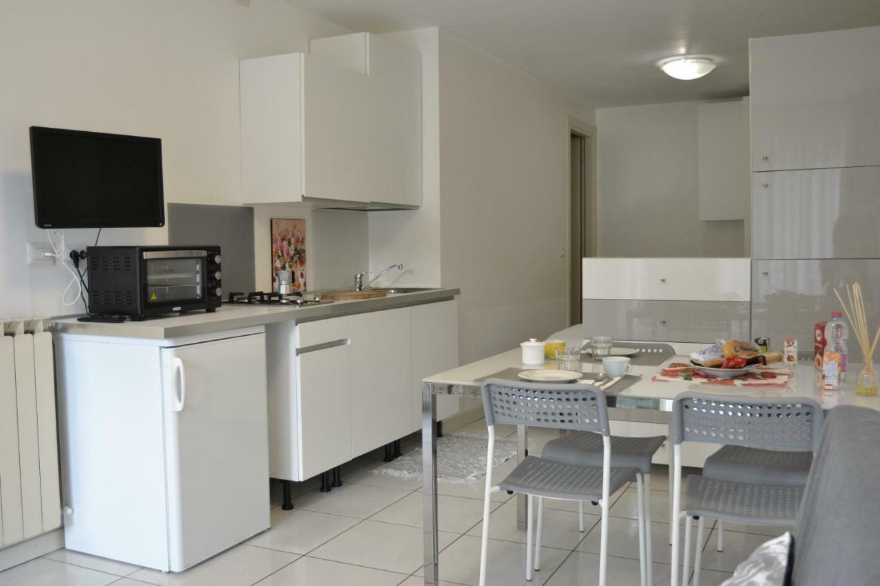 Apartamento Poggio Ai Vigneti Entratico Exterior foto