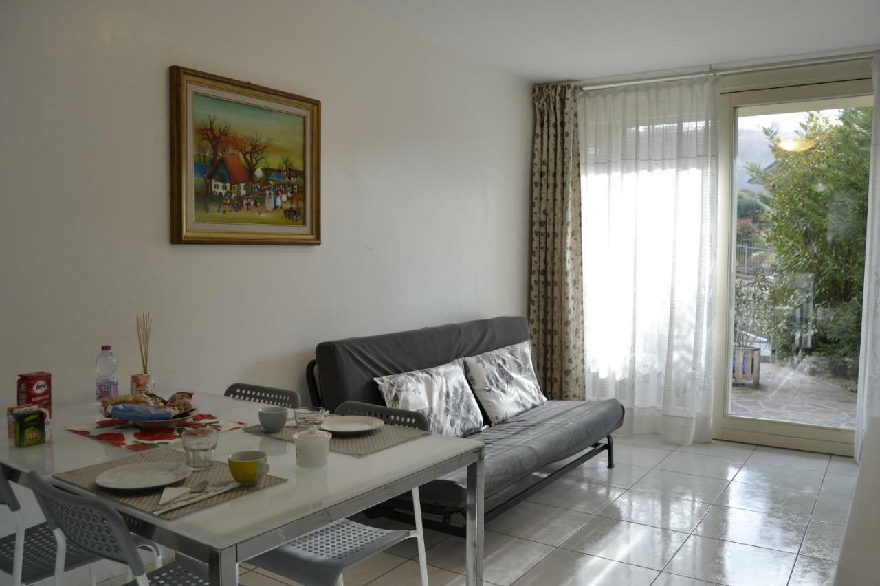 Apartamento Poggio Ai Vigneti Entratico Exterior foto